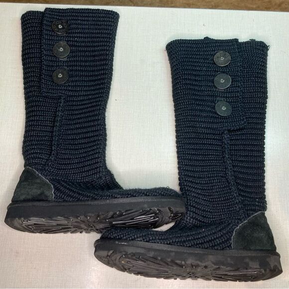 UGG Australia Classic Cardy Black Boots, women’s size 7, S/N 5819 - Picture 1 of 6